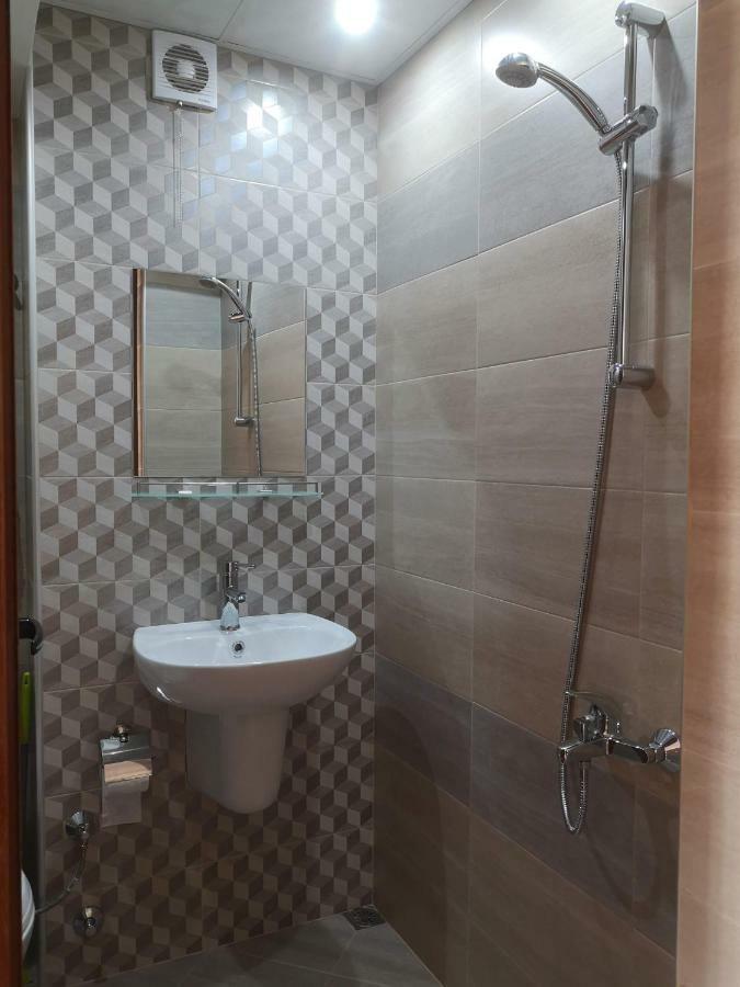 Стаи За Гости Диневи Kalofer Exteriör bild